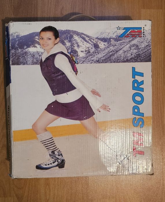 Продам коньки фигурные