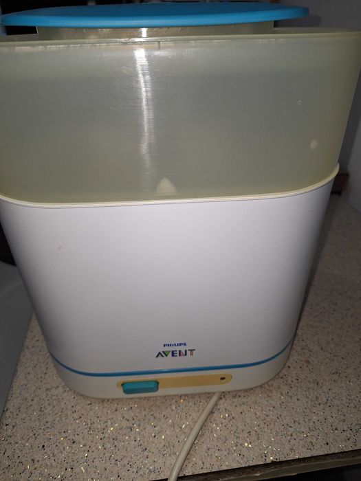 Sterilizator sticle si tetine pt sugari si bebeluși