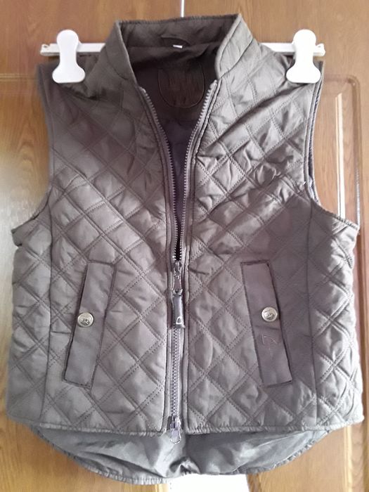 Vând Vestă Dama Mărimea S