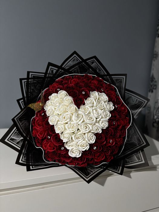 Buchet de 101 trandafiri perlat