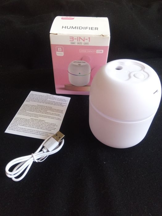 Светещ овлажнител