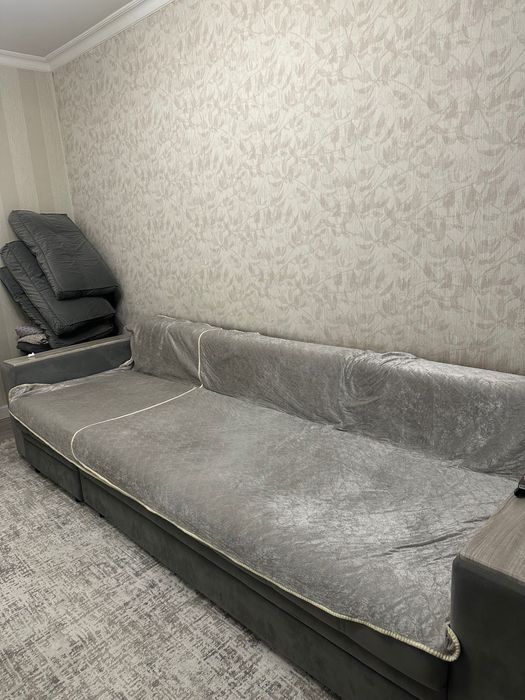 Продается диван.