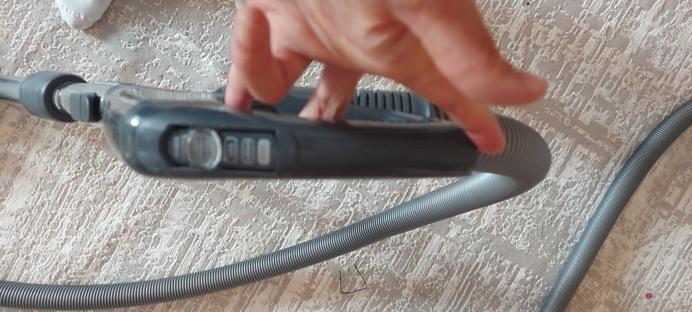 Шланг пылесоса в хорошем состоянии