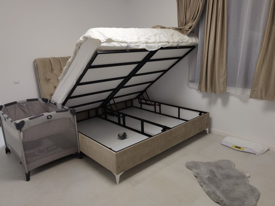 Pat tapițat 200x200 cu saltea de 32cm înclusa turcesc