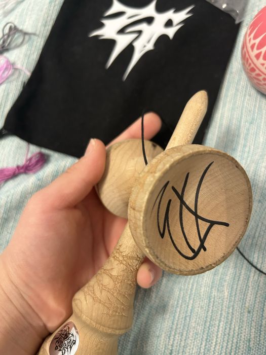 Kendama Locked Studios semnata XRemus