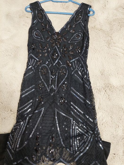 Черна парти рокля  с пайети