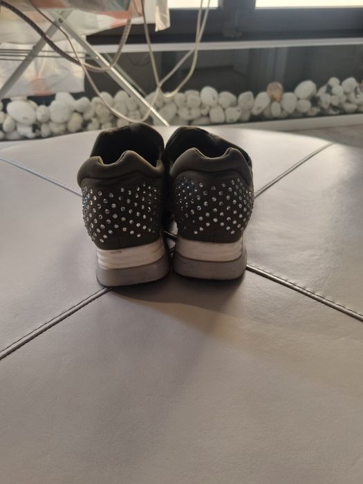 Дамски  зимни обувки ASH  номер 39