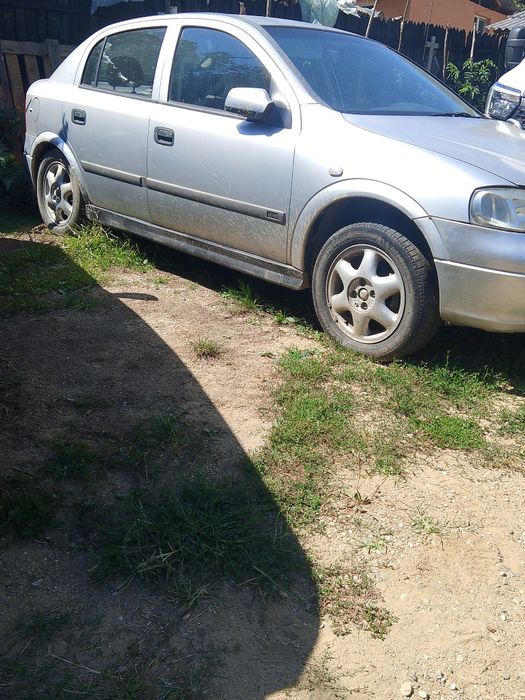 Vând Opel Astra g