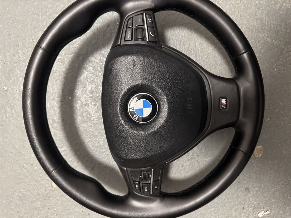 Volan M sport Bmw Seria 5 F10/F11 negru sport complet airbag