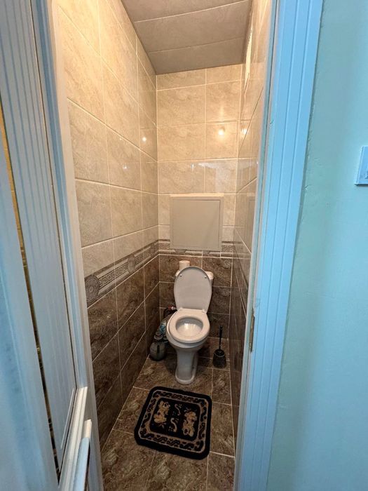 Сергели 7 да 1 хонали уй арендага берилади хамма нарсаси бор