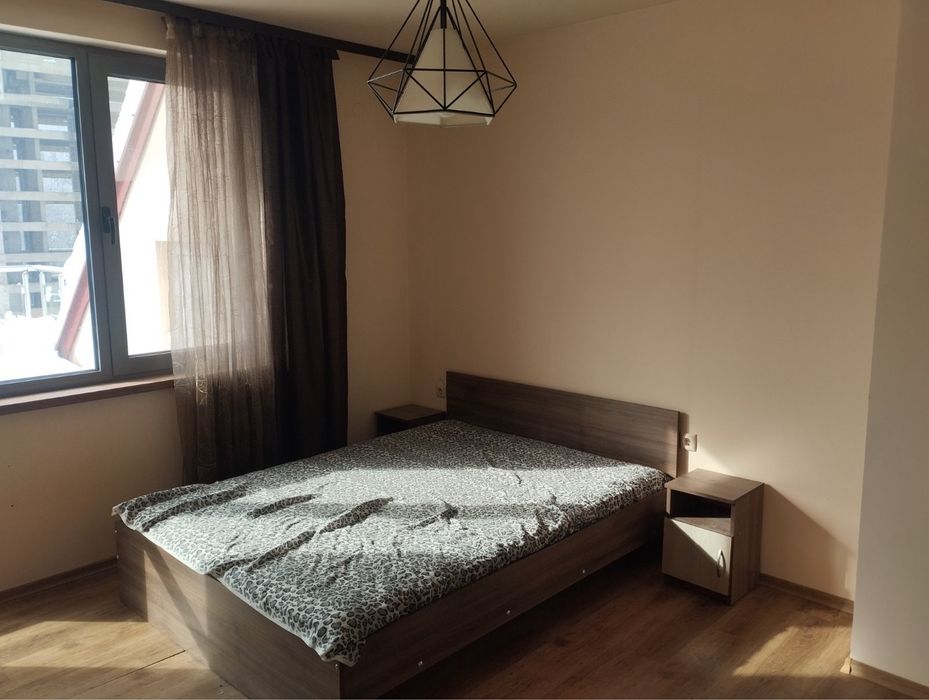 Продава се Двустаен апартамент в София, Център - 65 кв.м за 20 €/кв.м - Снимка #1