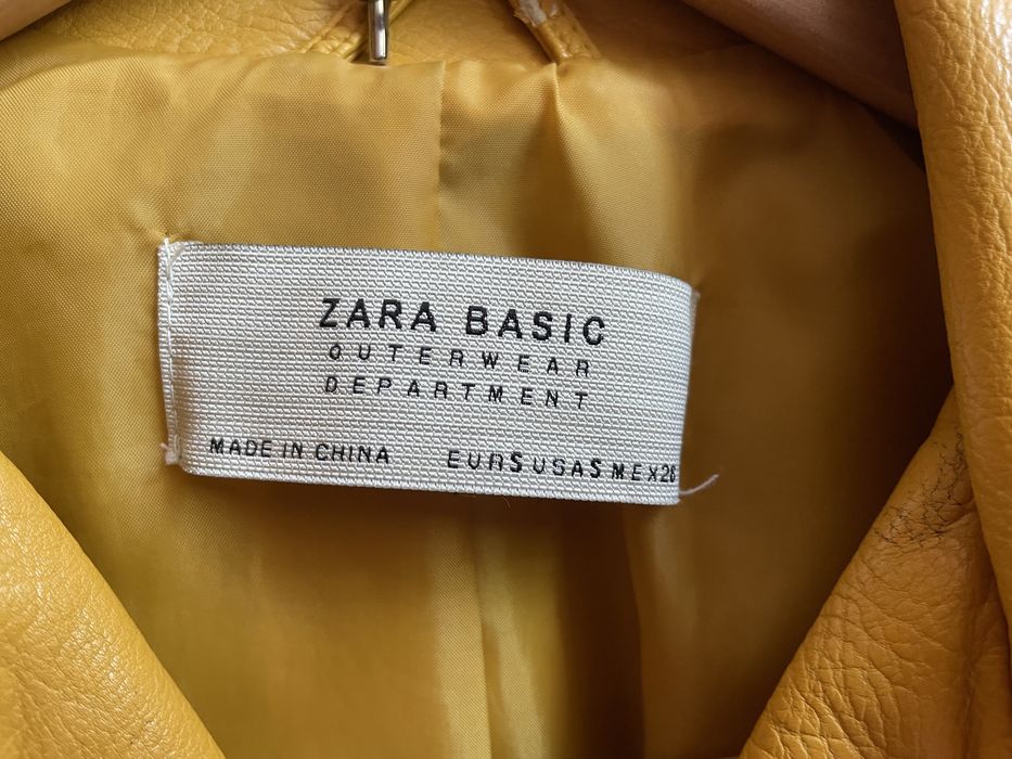 Куртка zara желтая