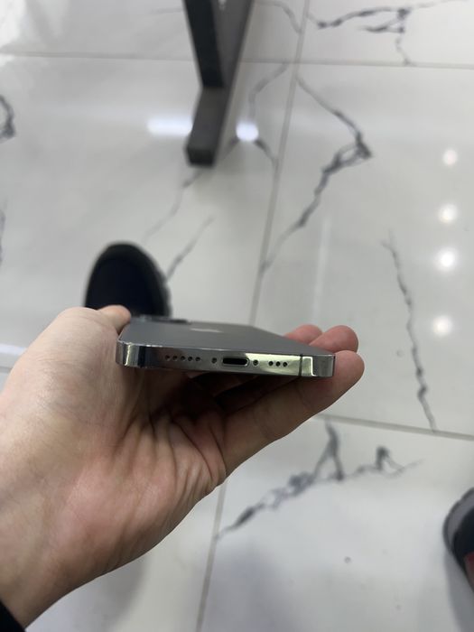 продам айфон 12 про