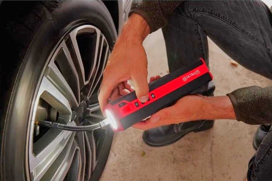 Compresor portabil auto, cu acumulator, umflat roti si accesorii camping, pentru masina motocicleta bicicleta, saltele mingi, nou realizat in Germania