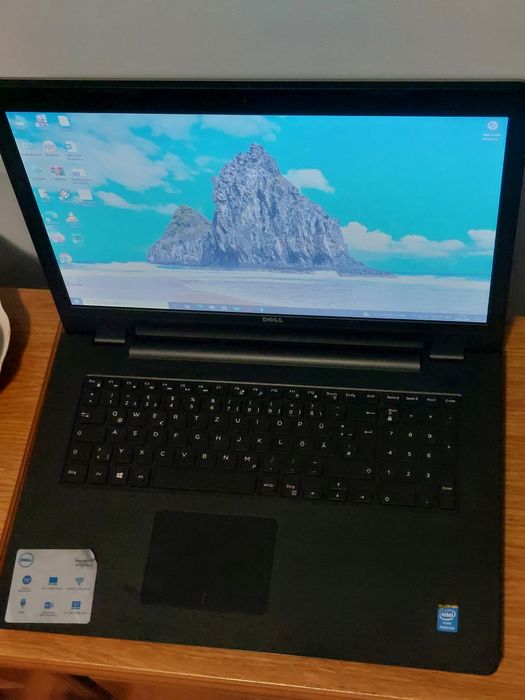Laptop Dell 17.3 Pentium 3558U 1,7Ghz, 8GB 500GB, Intel HD, Baterie Noua Win10 Office 2024