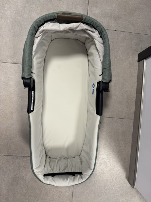 Landou Joie Ramble xl carry cot