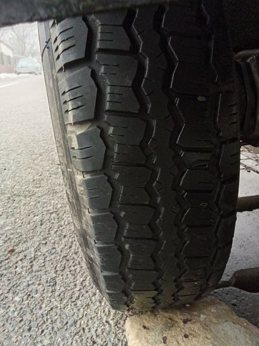 Vând platforma 8 metri,3,5 tone