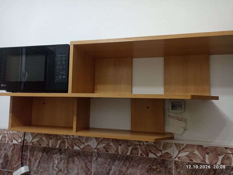 Полка настенная для кухни, приходей