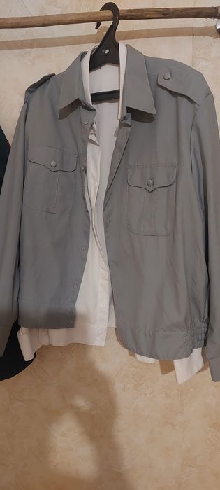 Рубашки все новые не разу одевалься,подходит к ж/д сотрудникам