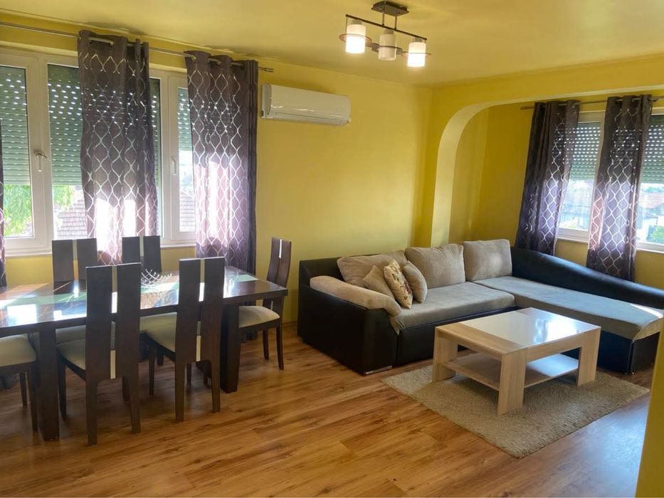 Дава се под наем Тристаен апартамент в Луковит - 80 кв.м за 255 € - Снимка #1