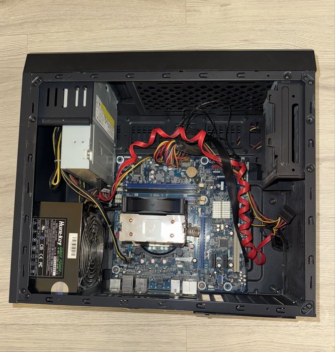 Блок питания, кейс, куллер, материнка lga1155, дисковод