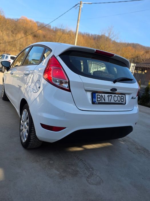 Vând Ford Fiesta Diesel 1.5