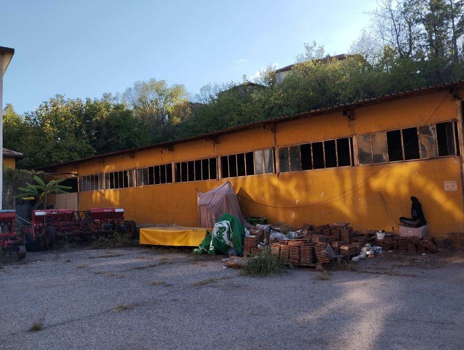 Дава се под наем Склад в с. Брягово, Област Пловдив - 3597 кв.м за 270000 € - Снимка #5