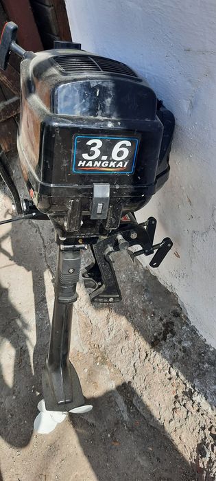 Продам подвесной мотор