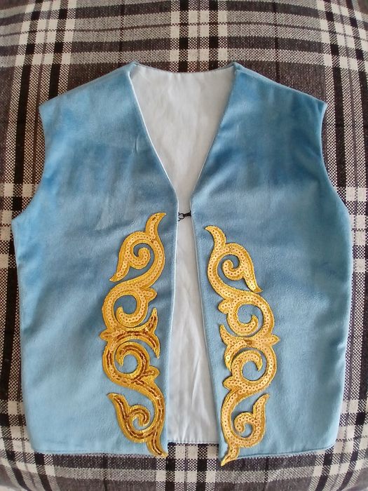 Жилетка в национальном стиле