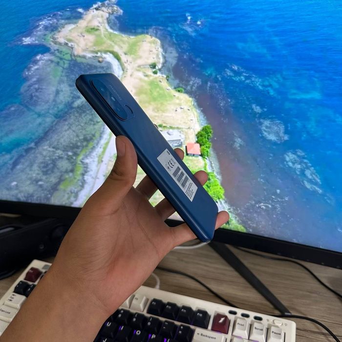 Redmi 12c srochni sotiladi dastavka bor