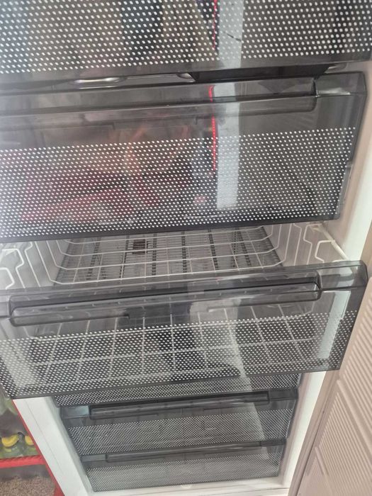 Фризер вертикален