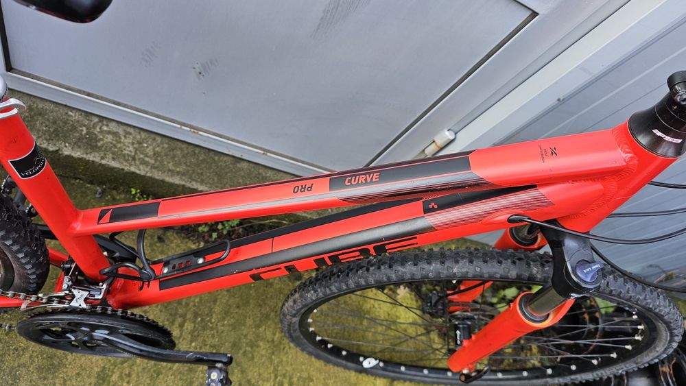 28 цола cube curve pro