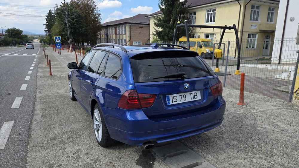 BMW Seria 3 2010 — imagine 3