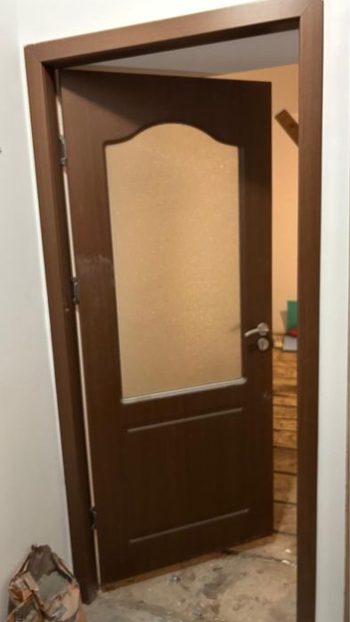 Usa interior saufeagerie/bucatarie/baie