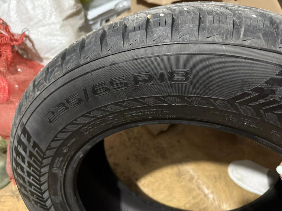 Резина Hakkapeliitta 235/65 R18