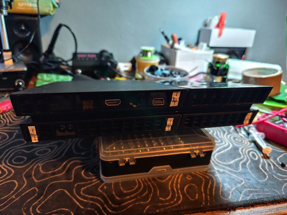 PlayStation 4 (PS4) 500GB - Curatata, Pasta Termica Noua, Impecabila