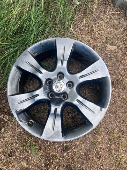 Продам диски от TOYOTA