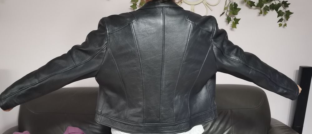 Greacă damă. Piele naturală.