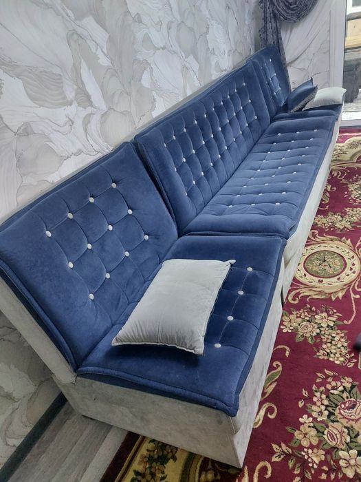 Мягкая мебель для зала