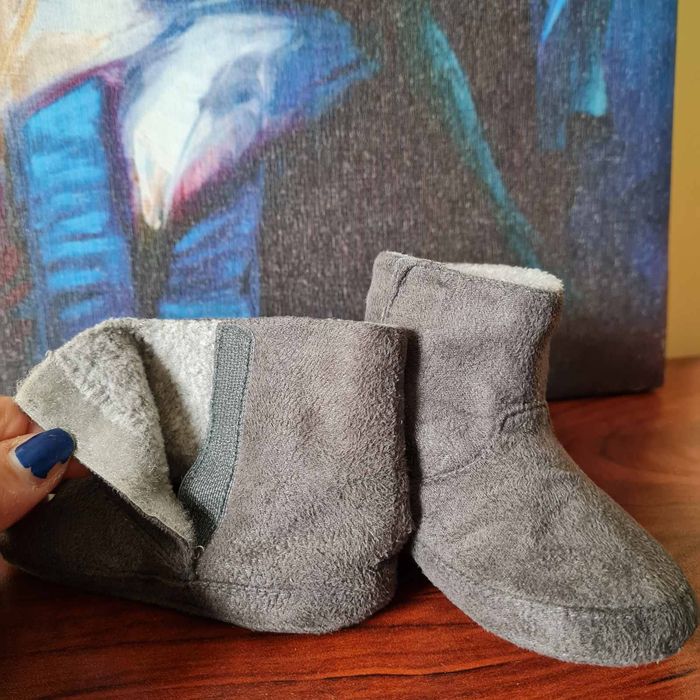 Детски велурени пантофи