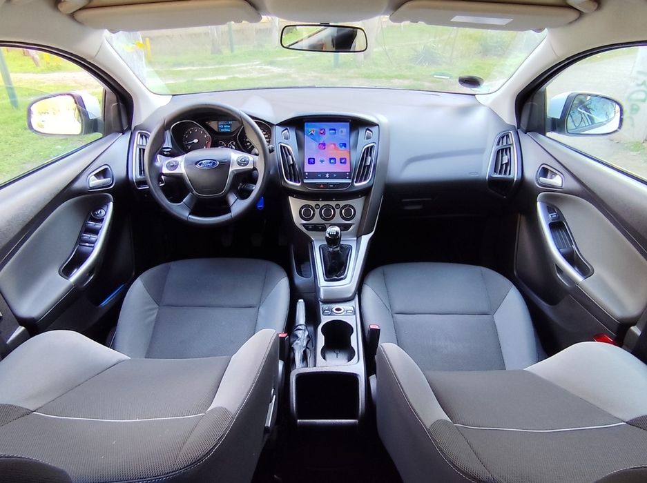 Ford Focus 1.6 benzină MPI, Navi, Cameră