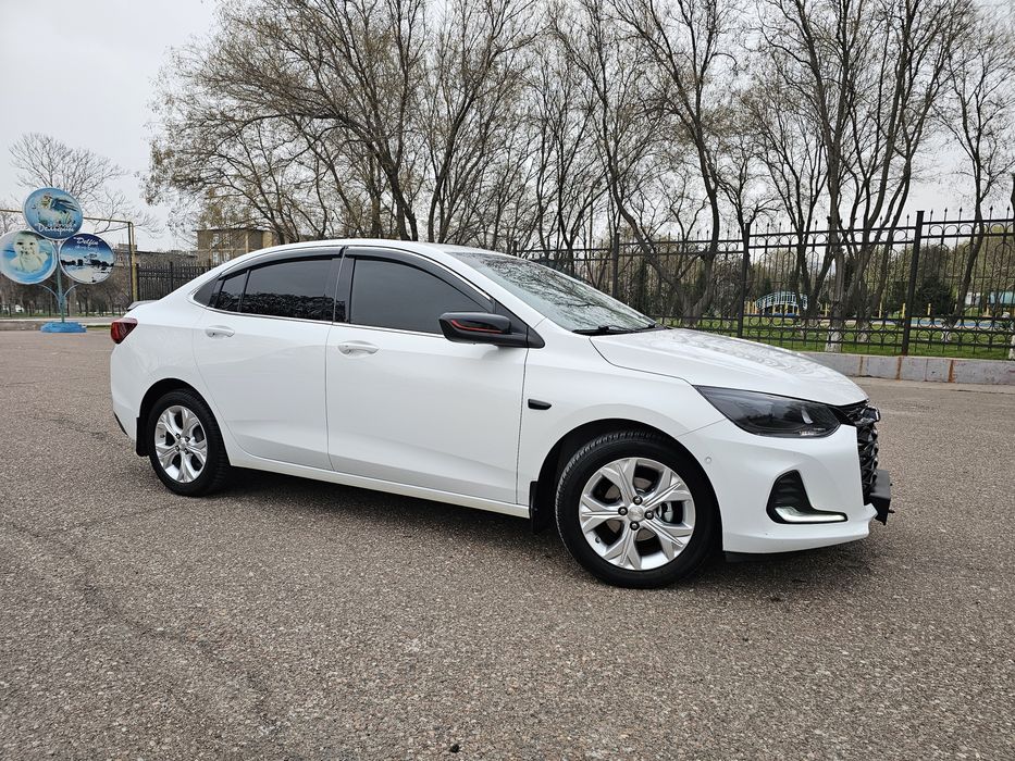 Срочно продается Chevrolet onix Premier 2 Turbo AT PLUS wo C68