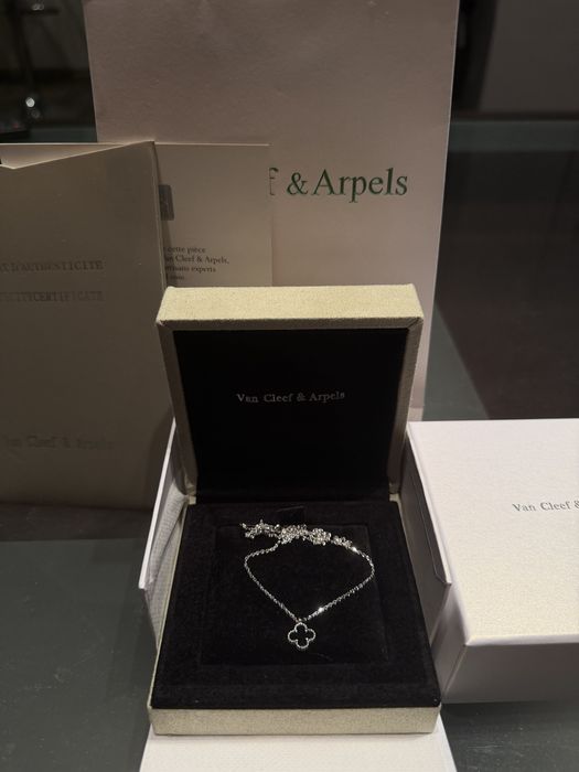 Колие Van Cleef & Arpels