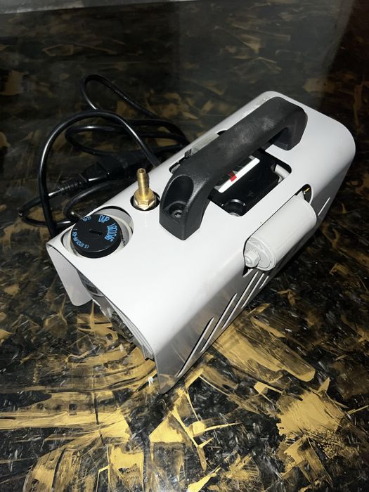 Pompa vacuum EC 4 Compact