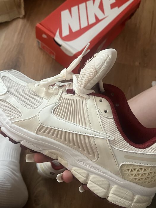 nike zoom vomero 5 кроссовки