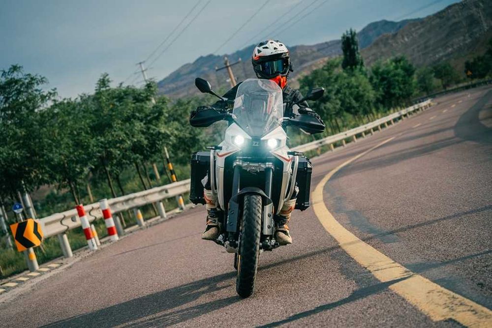 Motocicleta Kove 800 X GT, Touring, Rate!