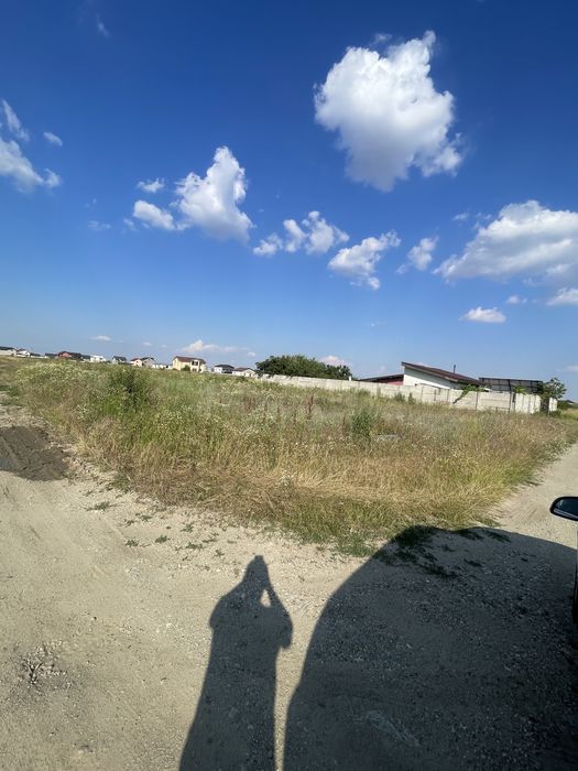 Teren intravilan zona ghercesti -aeroport