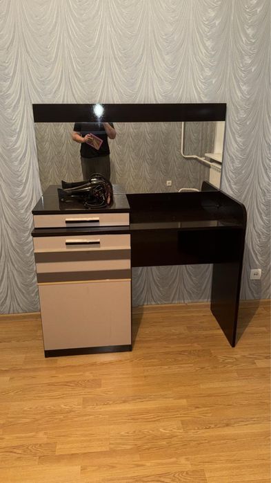 Продается спальный комод