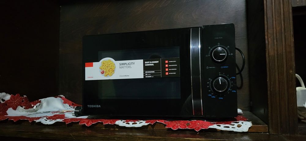 Microunde Toshiba 800W 20 litri L