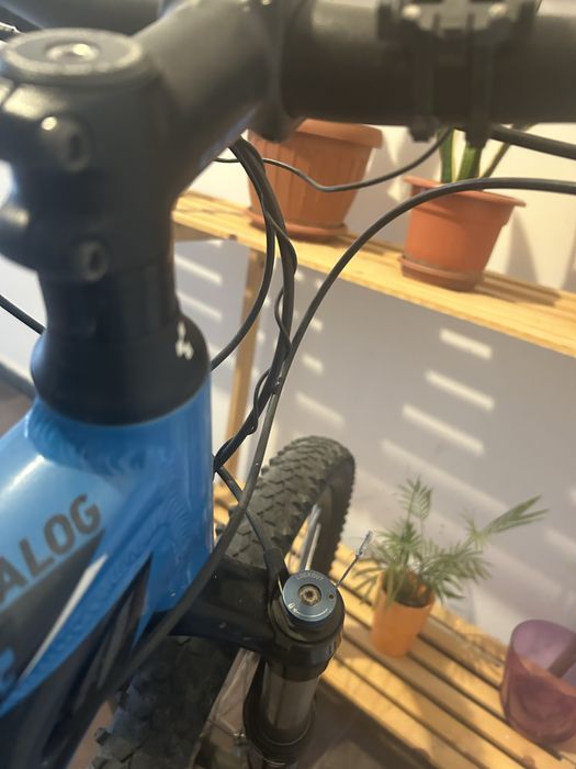 Vand bicicleta, pentru detalii va rog sa sunati